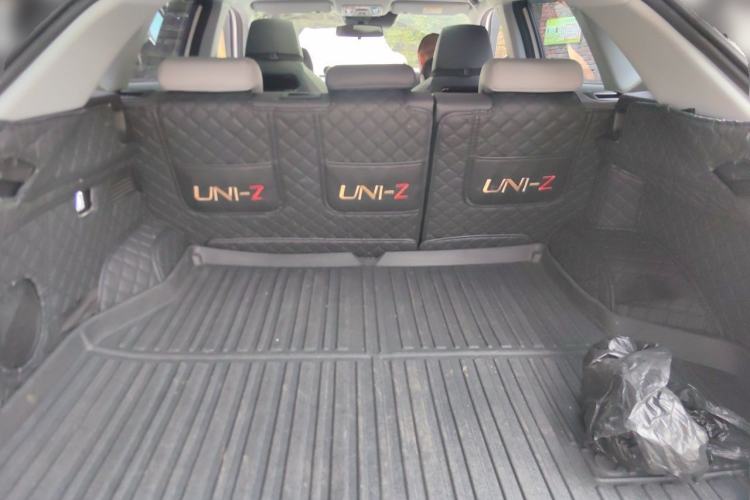 Used CHANGAN UNI-Z New Energy 2024 Blue Whale Smart Electric iDD 125km Excellence Model Trunk