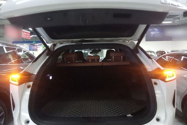Used CHANGAN UNI-Z New Energy 2024 Blue Whale Smart Electric iDD 125km Beyond Edition Trunk