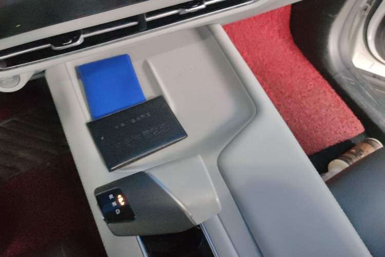 Used CHANGAN UNI-Z New Energy 2024 Blue Whale Smart Electric iDD 125km Beyond Edition Vehicle Key