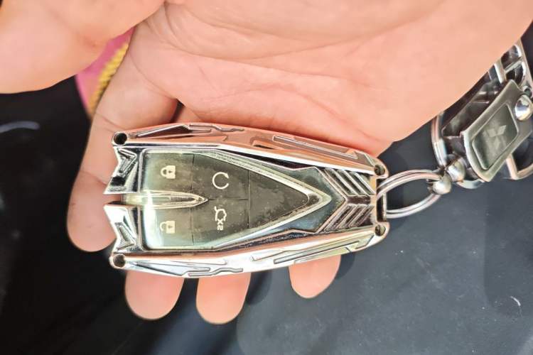 Used CHANGAN UNI-Z New Energy 2024 Blue Whale Smart Electric iDD 125km Beyond Edition Vehicle Key