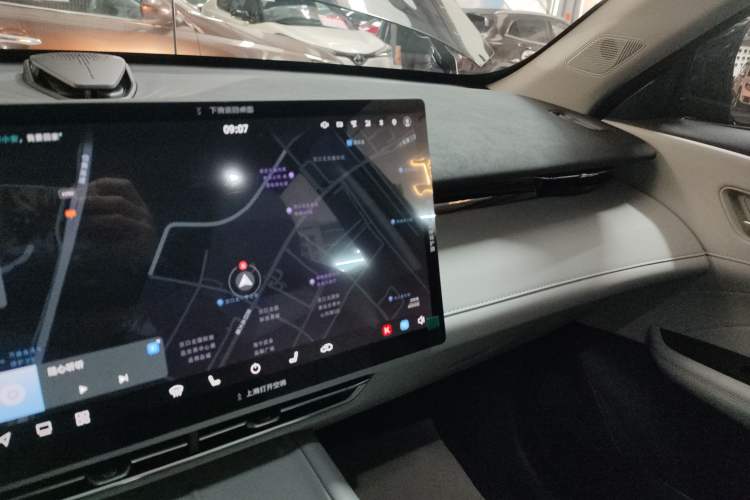 Used CHANGAN UNI-Z New Energy 2025 Model, Smart New Blue Whale 125km Battleship+ Version Audio And AC Panel