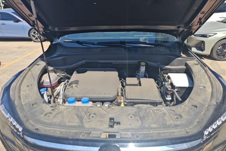 Used CHANGAN UNI-Z New Energy 2025 Model, Smart New Blue Whale 125km Battleship+ Version Engine Bay