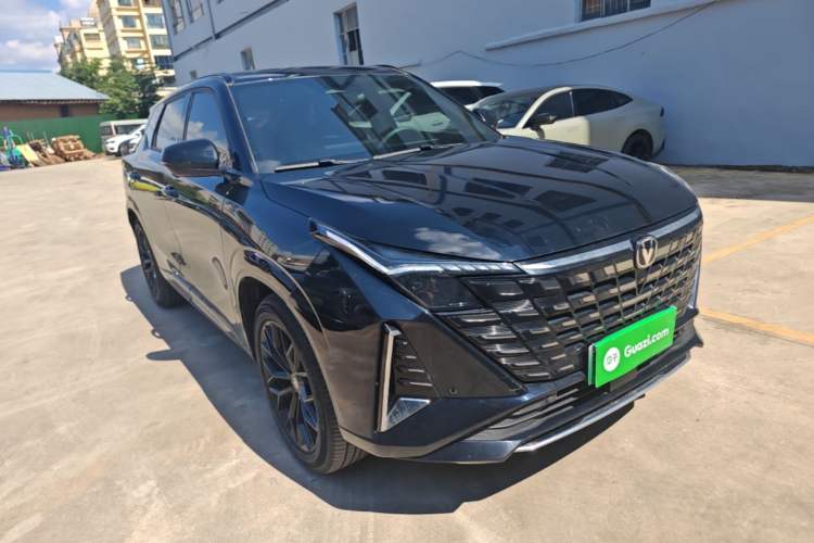Used CHANGAN UNI-Z New Energy 2025 Model, Smart New Blue Whale 125km Battleship+ Version Front Right 45 Deg