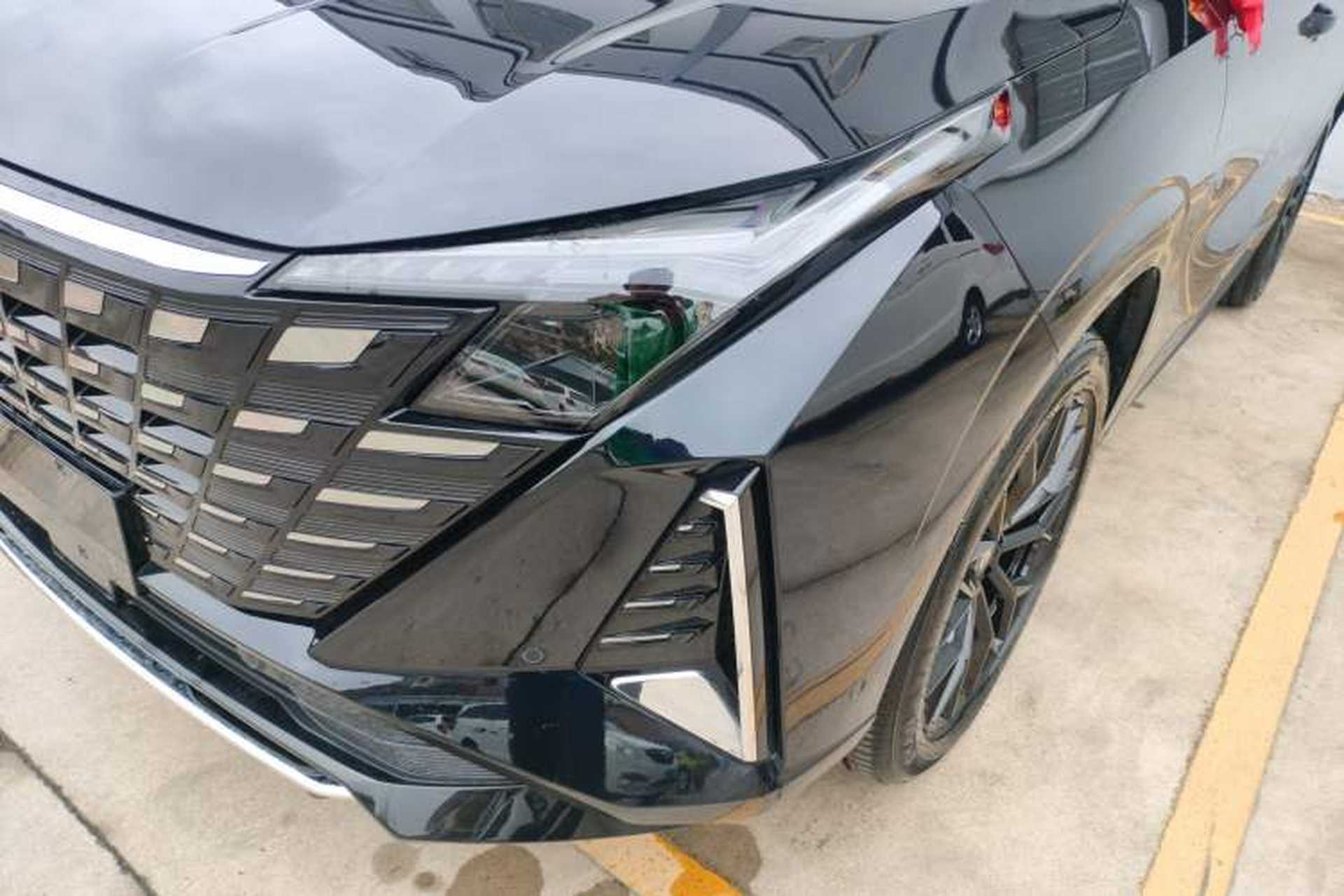 Used CHANGAN UNI-Z New Energy 2025 Model, Smart New Blue Whale 125km Ultra-Strong Version Left Front Headlight