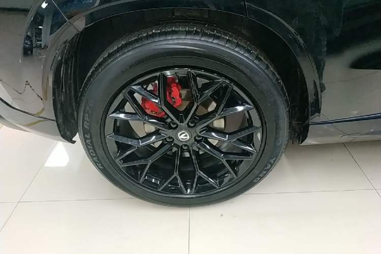 Used CHANGAN UNI-Z New Energy 2025 Model, Smart New Blue Whale 125km Battleship+ Version Right Rear Wheel Hub