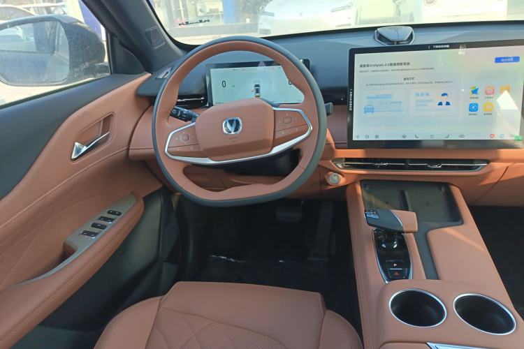 Used CHANGAN UNI-Z New Energy 2025 Model, Smart New Blue Whale 125km Battleship+ Version Steering Wheel
