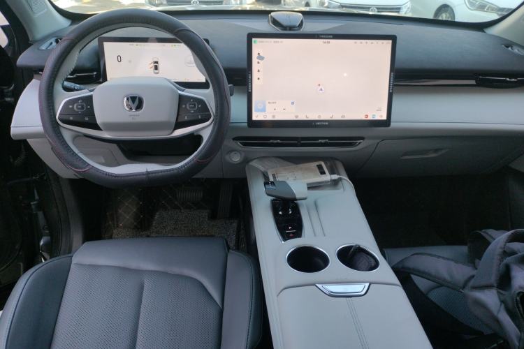 Used CHANGAN UNI-Z New Energy 2025 Model, Smart New Blue Whale 125km Battleship+ Version Center Console