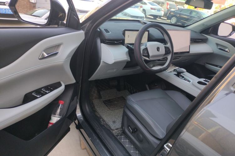 Used CHANGAN UNI-Z New Energy 2025 Model, Smart New Blue Whale 125km Battleship+ Version Driver Seat