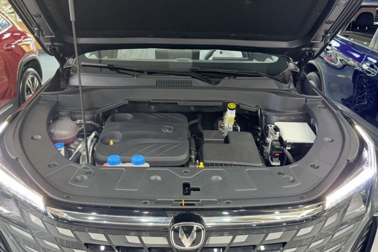 Used CHANGAN UNI-Z New Energy 2025 Model, Smart New Blue Whale 125km Battleship+ Version Engine Bay
