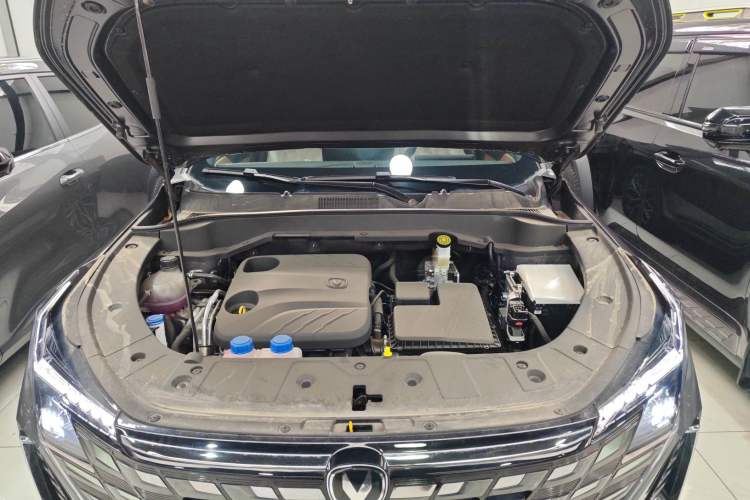 Used CHANGAN UNI-Z New Energy 2025 Model, Smart New Blue Whale 125km Battleship+ Version Engine Bay