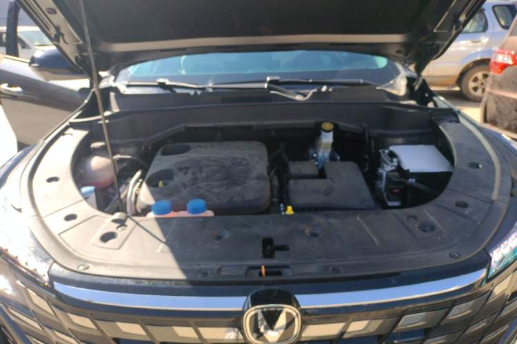 Used CHANGAN UNI-Z New Energy 2025 Model, Smart New Blue Whale 125km Battleship+ Version Engine Bay