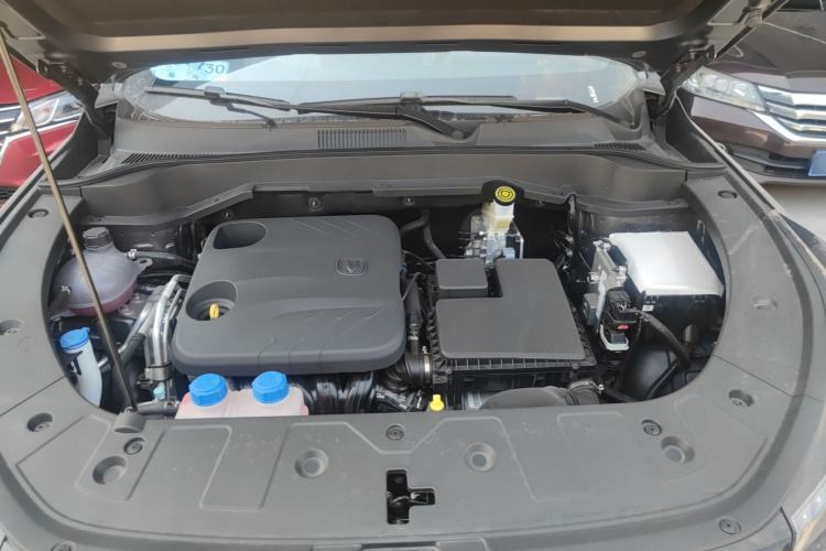 Used CHANGAN UNI-Z New Energy 2025 Smart New Blue Whale 125km Battleship Edition Engine Bay