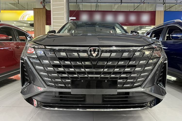 Used CHANGAN UNI-Z New Energy 2025 Model, Smart New Blue Whale 125km Battleship+ Version Exterior 2
