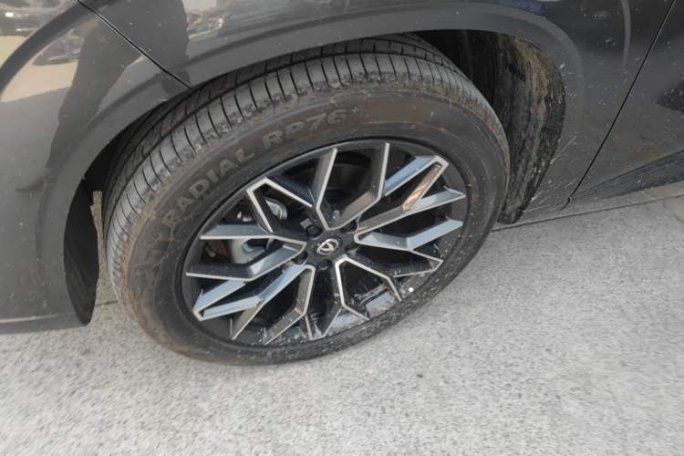 Used CHANGAN UNI-Z New Energy 2025 Smart New Blue Whale 125km Battleship Edition Exterior 2