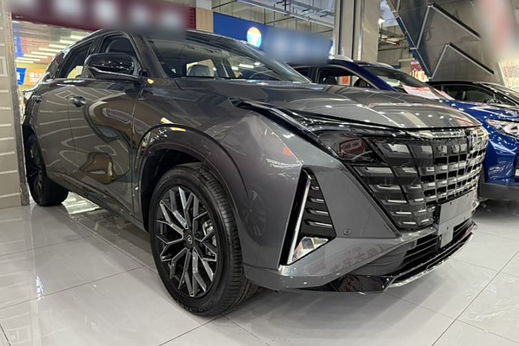 Used CHANGAN UNI-Z New Energy 2025 Model, Smart New Blue Whale 125km Battleship+ Version Exterior 3