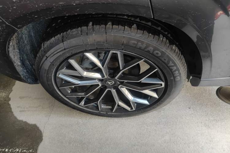 Used CHANGAN UNI-Z New Energy 2025 Smart New Blue Whale 125km Battleship Edition Exterior 3
