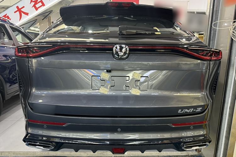 Used CHANGAN UNI-Z New Energy 2025 Model, Smart New Blue Whale 125km Battleship+ Version Exterior 5