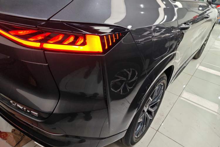 Used CHANGAN UNI-Z New Energy 2025 Model, Smart New Blue Whale 125km Battleship+ Version Exterior 6