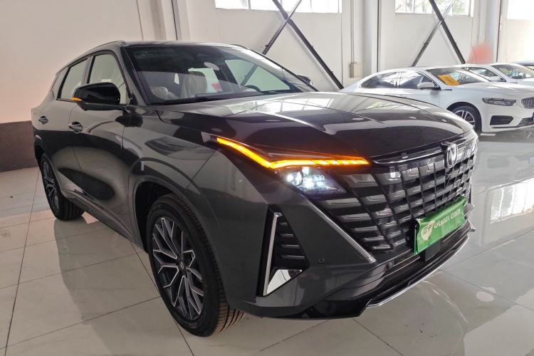 Used CHANGAN UNI-Z New Energy 2025 Model, Smart New Blue Whale 125km Battleship+ Version Front Right 45 Deg