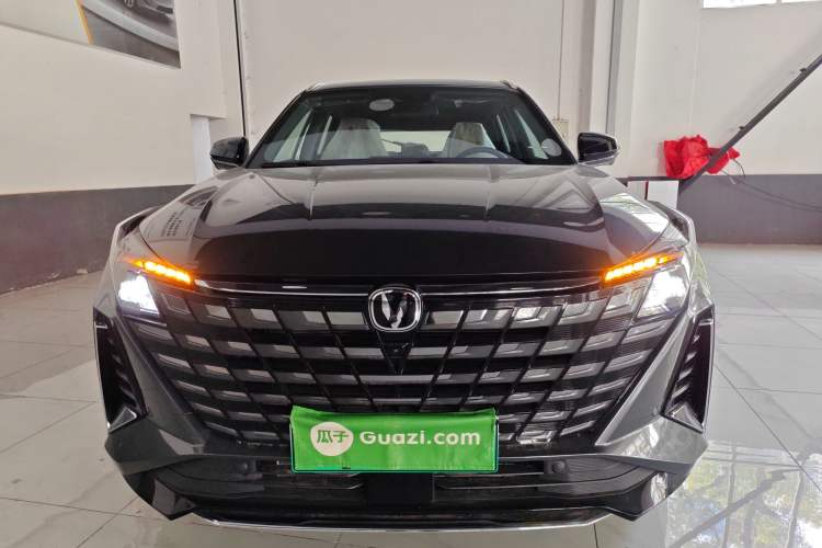 Used CHANGAN UNI-Z New Energy 2025 Model, Smart New Blue Whale 125km Battleship+ Version Front