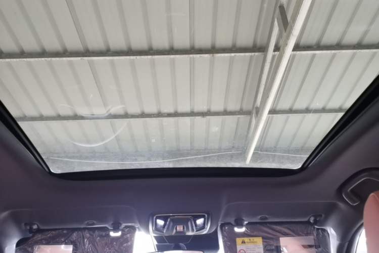 Used CHANGAN UNI-Z New Energy 2025 Model, Smart New Blue Whale 125km Battleship+ Version Headliner