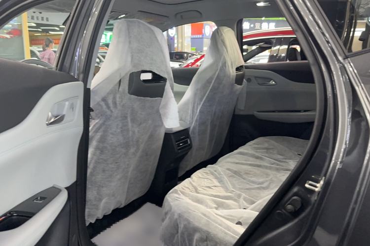 Used CHANGAN UNI-Z New Energy 2025 Model, Smart New Blue Whale 125km Battleship+ Version Interior 2