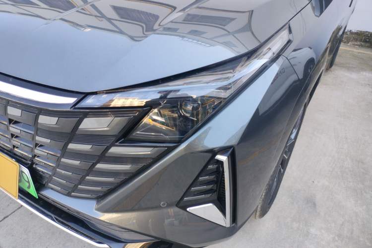 Used CHANGAN UNI-Z New Energy 2025 Model, Smart New Blue Whale 125km Battleship+ Version Left Front Headlight
