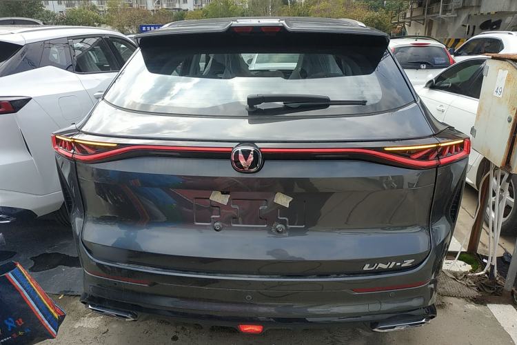 Used CHANGAN UNI-Z New Energy 2025 Model, Smart New Blue Whale 125km Battleship+ Version Rear