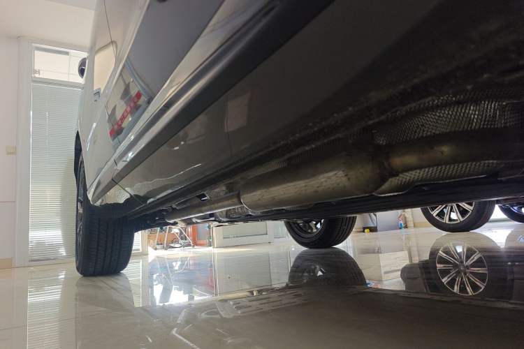Used CHANGAN UNI-Z New Energy 2025 Model, Smart New Blue Whale 125km Battleship+ Version Right Side Sill