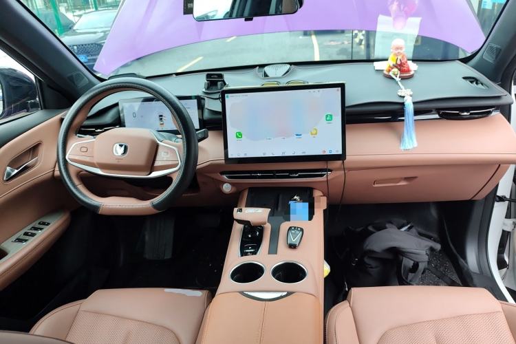 Used CHANGAN UNI-Z New Energy 2025 Model, Smart New Blue Whale 125km Battleship+ Version Center Console