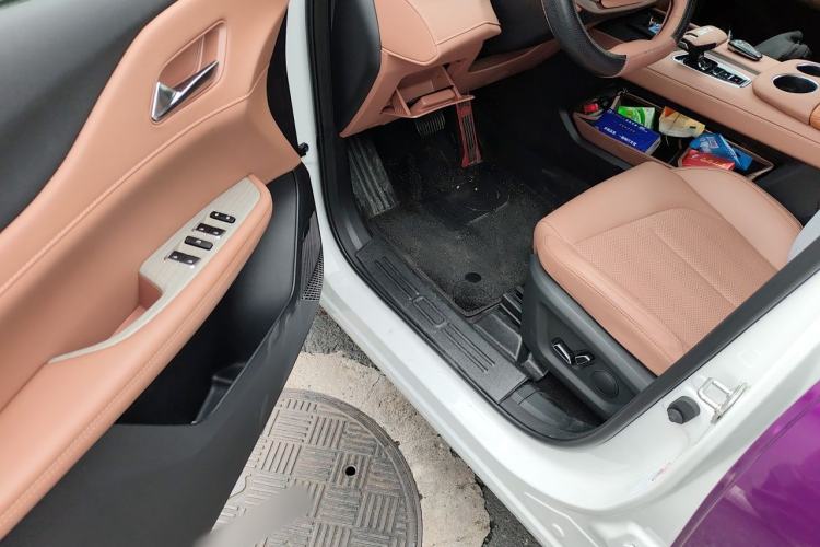 Used CHANGAN UNI-Z New Energy 2025 Model, Smart New Blue Whale 125km Battleship+ Version Driver Seat