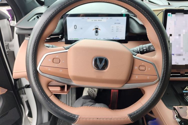 Used CHANGAN UNI-Z New Energy 2025 Model, Smart New Blue Whale 125km Battleship+ Version Steering Wheel