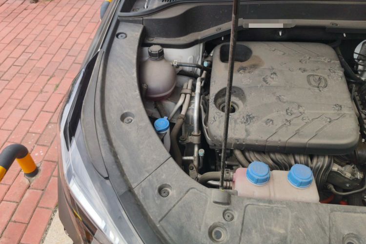 Used CHANGAN UNI-Z New Energy 2025 Model, Smart New Blue Whale 125km Battleship+ Version Engine Bay Right