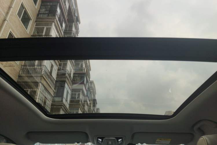 Used CHANGAN UNI-Z New Energy 2025 Model, Smart New Blue Whale 125km Battleship+ Version Headliner