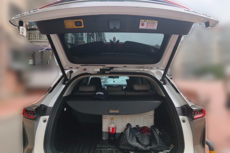 Used CHANGAN UNI-Z New Energy 2025 Model, Smart New Blue Whale 125km Battleship+ Version Trunk