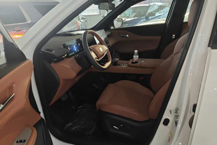 Used CHANGAN UNI-Z New Energy 2025 Model, Smart New Blue Whale 125km Battleship+ Version Driver Seat