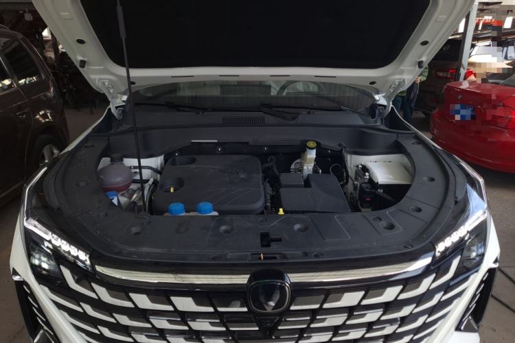 Used CHANGAN UNI-Z New Energy 2025 Model, Smart New Blue Whale 125km Battleship+ Version Engine Bay