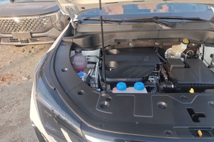 Used CHANGAN UNI-Z New Energy 2025 Model, Smart New Blue Whale 125km Battleship+ Version Engine Bay Right