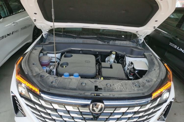 Used CHANGAN UNI-Z New Energy 2025 Model, Smart New Blue Whale 125km Battleship+ Version Engine Bay