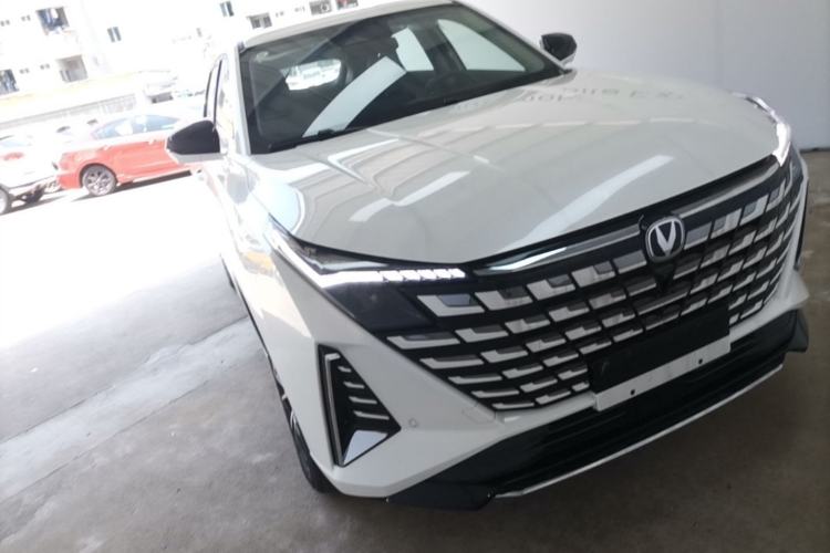 Used CHANGAN UNI-Z New Energy 2025 Smart New Blue Whale 125km Battleship Edition Exterior 1