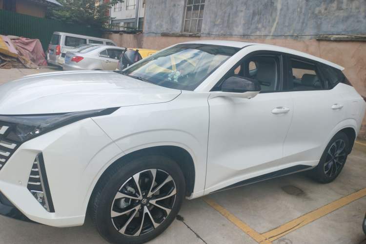 Used CHANGAN UNI-Z New Energy 2025 Smart New Blue Whale 125km Battleship Edition Exterior 3