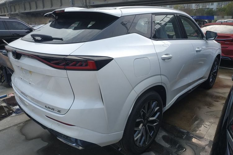 Used CHANGAN UNI-Z New Energy 2025 Model, Smart New Blue Whale 125km Battleship+ Version Exterior 5