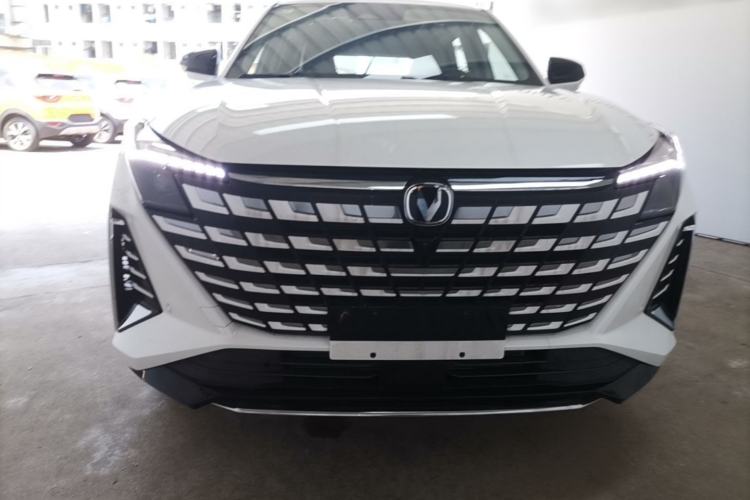 Used CHANGAN UNI-Z New Energy 2025 Smart New Blue Whale 125km Battleship Edition Front
