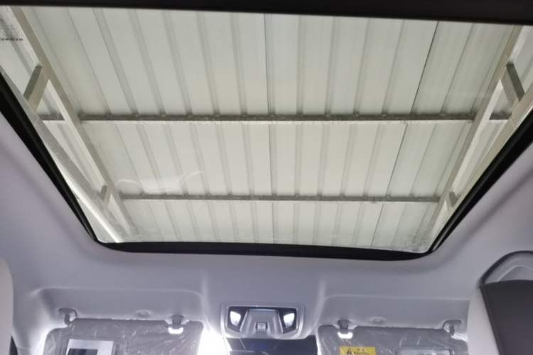 Used CHANGAN UNI-Z New Energy 2025 Model, Smart New Blue Whale 125km Battleship+ Version Headliner