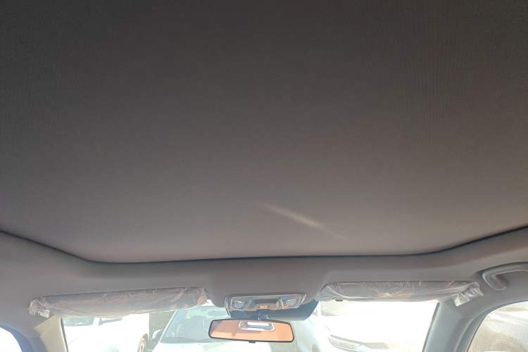 Used CHANGAN UNI-Z New Energy 2025 Model, Smart New Blue Whale 125km Battleship+ Version Headliner