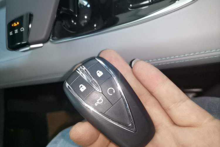 Used CHANGAN UNI-Z New Energy 2025 Smart New Blue Whale 125km Battleship Edition Interior 1