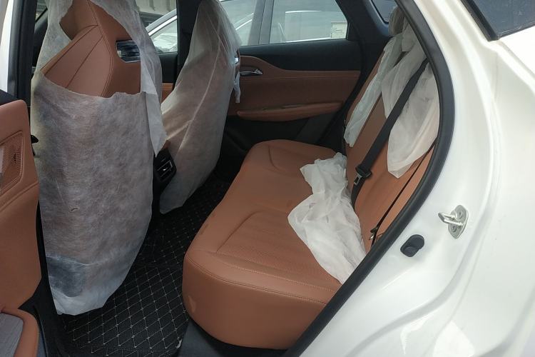Used CHANGAN UNI-Z New Energy 2025 Model, Smart New Blue Whale 125km Battleship+ Version Interior 4