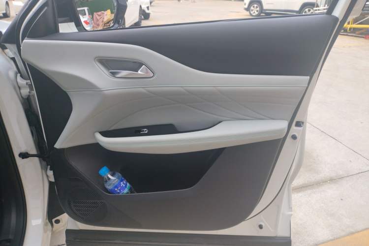 Used CHANGAN UNI-Z New Energy 2025 Smart New Blue Whale 125km Battleship Edition Interior 5