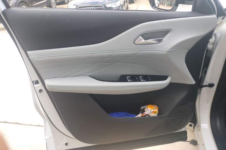 Used CHANGAN UNI-Z New Energy 2025 Smart New Blue Whale 125km Battleship Edition Interior 7