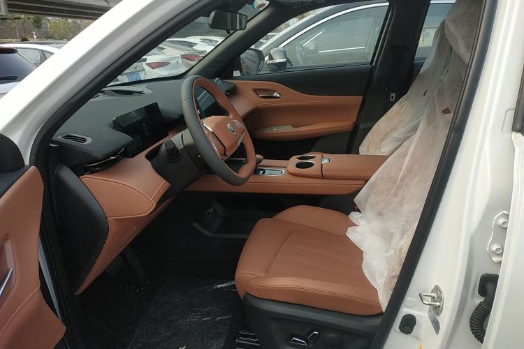 Used CHANGAN UNI-Z New Energy 2025 Model, Smart New Blue Whale 125km Battleship+ Version Left Front Seat